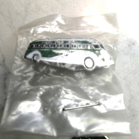 Bus pin - Picture 2 of 3